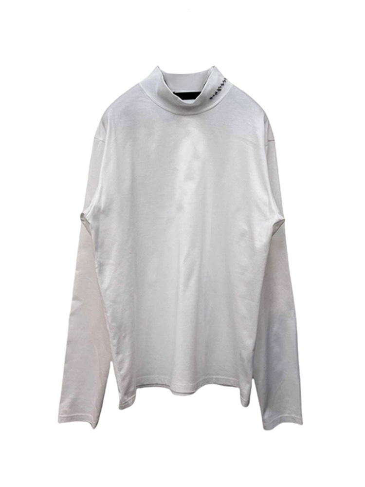 WHITE HIGHNECK LONG T-SHIRT  티에이치 화이트 하이넥 롱 티셔츠 - 아데쿠베